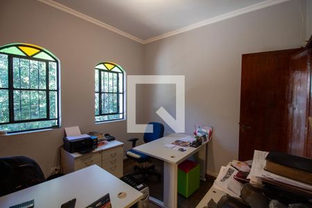 Escritório de casa para alugar com 4 quartos, 371m² em Jardim Peri Peri, São Paulo