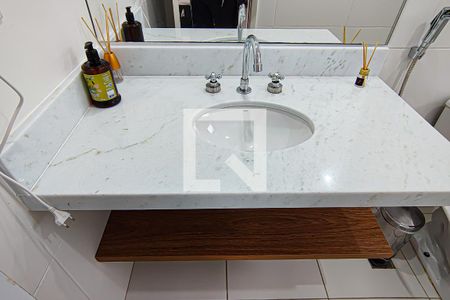 Banheiro de apartamento para alugar com 1 quarto, 68m² em Camorim, Rio de Janeiro