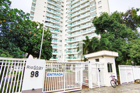 Fachada de apartamento à venda com 1 quarto, 68m² em Camorim, Rio de Janeiro