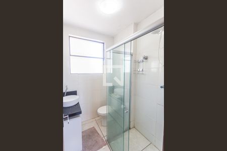 Banheiro da Suíte de apartamento à venda com 1 quarto, 55m² em Floresta, Belo Horizonte