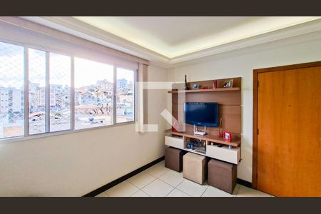 Sala de apartamento à venda com 3 quartos, 80m² em Sagrada Família, Belo Horizonte