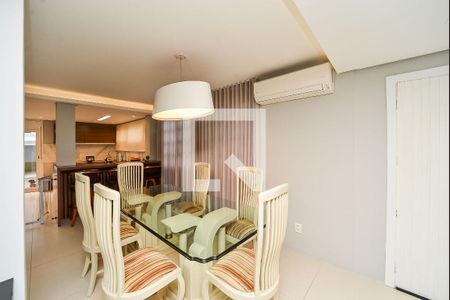 Sala de Jantar de casa à venda com 3 quartos, 330m² em São Sebastião, Porto Alegre