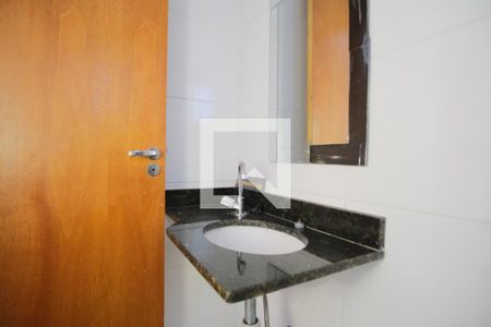 Banheiro de apartamento à venda com 1 quarto, 32m² em Vila Carrão, São Paulo