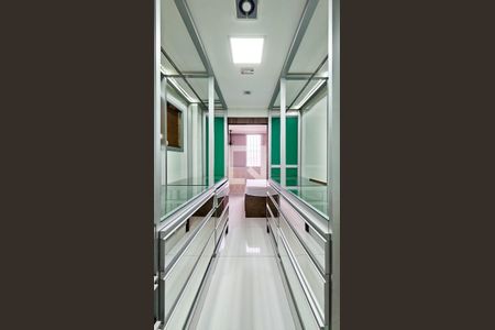 Banheiro Corredor de apartamento à venda com 3 quartos, 78m² em Vila Santana, São Paulo