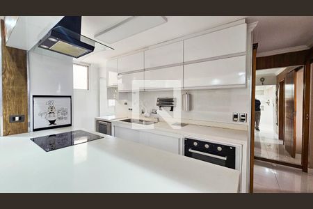 Cozinha de apartamento à venda com 3 quartos, 78m² em Vila Santana, São Paulo
