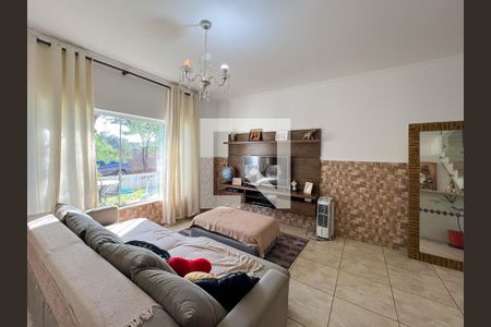 Sala de casa de condomínio para alugar com 4 quartos, 220m² em Vila Pagano, Valinhos