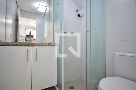 Banheiro de apartamento para alugar com 1 quarto, 40m² em Panamby, São Paulo