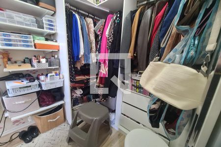 Closet de casa à venda com 3 quartos, 119m² em Vila Prudente, São Paulo