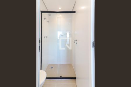 Banheiro de kitnet/studio para alugar com 1 quarto, 20m² em Butantã, São Paulo
