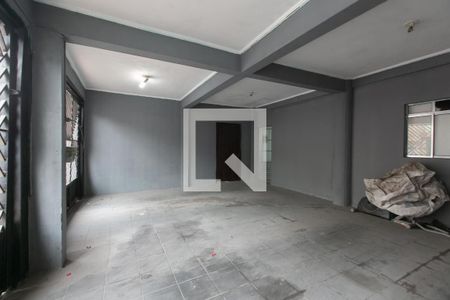 Garagem de casa à venda com 4 quartos, 124m² em Jardim Beatriz (zona Leste), São Paulo