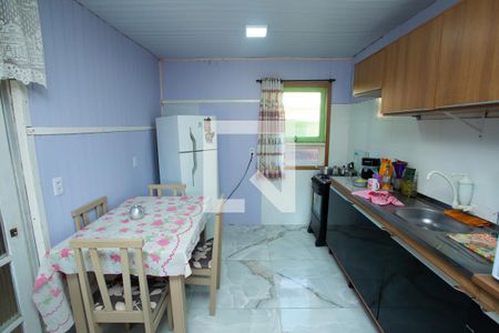 Cozinha de casa à venda com 2 quartos, 80m² em Olaria, Canoas