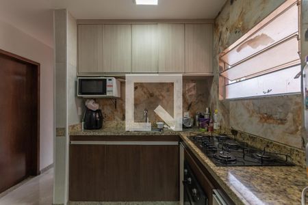 Cozinha de apartamento para alugar com 2 quartos, 54m² em Serra Verde, Belo Horizonte