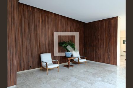 Hall de entrada de apartamento para alugar com 3 quartos, 110m² em Cerqueira César, São Paulo