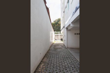 Entrada Garagem de apartamento para alugar com 3 quartos, 136m² em Maria Helena, Belo Horizonte