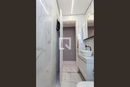 Banheiro Social de apartamento para alugar com 3 quartos, 136m² em Maria Helena, Belo Horizonte
