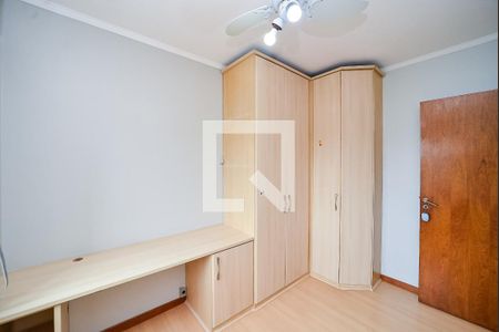 Quarto 2 de apartamento para alugar com 3 quartos, 80m² em São Sebastião, Porto Alegre