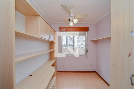 Quarto 1 de apartamento para alugar com 3 quartos, 80m² em São Sebastião, Porto Alegre