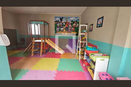Área comum de apartamento para alugar com 3 quartos, 80m² em São Sebastião, Porto Alegre