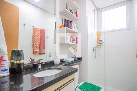 Banheiro da Suíte de apartamento à venda com 2 quartos, 56m² em Umuarama, Osasco