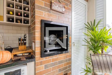 Sacada da Sala de apartamento à venda com 2 quartos, 56m² em Umuarama, Osasco