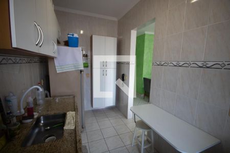 Cozinha de apartamento para alugar com 1 quarto, 60m² em Vila Assuncao, Praia Grande