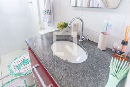 Banheiro de apartamento à venda com 2 quartos, 48m² em Rp3 (regiões de Planejamento), Santo André
