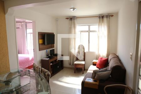 Sala de casa à venda com 3 quartos, 200m² em Conjunto Agua Branca, Contagem