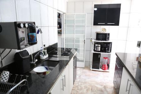 Cozinha de casa à venda com 3 quartos, 200m² em Conjunto Agua Branca, Contagem