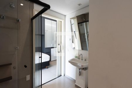 Banheiro de kitnet/studio para alugar com 1 quarto, 25m² em Perdizes, São Paulo