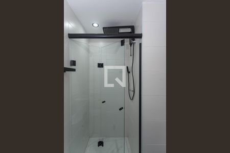 Banheiro de kitnet/studio para alugar com 1 quarto, 24m² em Pompeia, São Paulo