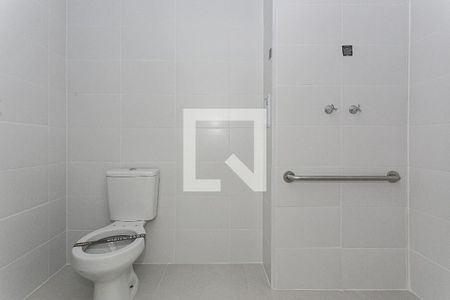 Banheiro de kitnet/studio à venda com 1 quarto, 24m² em Tatuapé, São Paulo