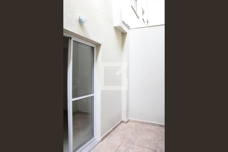 Banheiro de kitnet/studio para alugar com 1 quarto, 53m² em Jardim Analia Franco, São Paulo