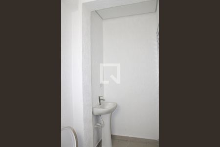 Banheiro de kitnet/studio para alugar com 1 quarto, 53m² em Jardim Analia Franco, São Paulo