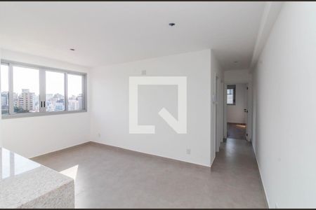Sala/Cozinha de apartamento para alugar com 2 quartos, 61m² em Santa Efigênia, Belo Horizonte
