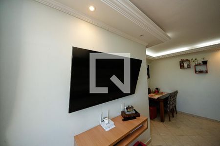 Sala de apartamento para alugar com 3 quartos, 58m² em Jardim Santa Teresinha, São Paulo