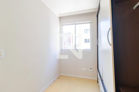 Quarto 2 de apartamento para alugar com 2 quartos, 58m² em Champagnat, Curitiba