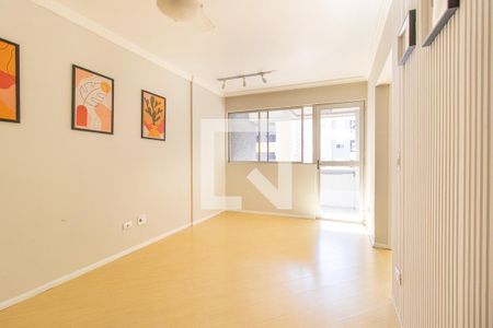 Sala de apartamento para alugar com 2 quartos, 58m² em Champagnat, Curitiba