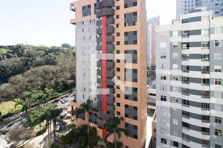 Vista da Sacada de apartamento para alugar com 2 quartos, 58m² em Champagnat, Curitiba