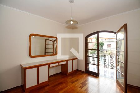 Suíte 1 de casa à venda com 3 quartos, 320m² em Alto de Pinheiros, São Paulo