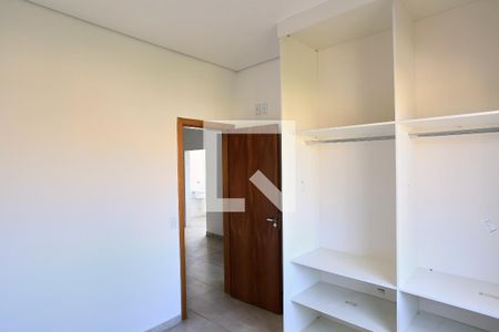 Quarto de apartamento para alugar com 2 quartos, 55m² em Jonas Veiga, Belo Horizonte