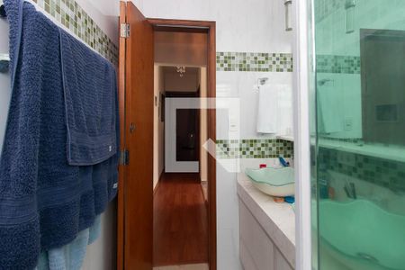 Banheiro Social de casa à venda com 3 quartos, 152m² em Vila Gustavo, São Paulo