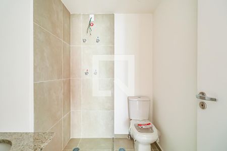 Banheiro de apartamento para alugar com 1 quarto, 26m² em Butantã, São Paulo