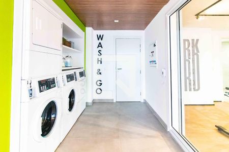 Área comum - Lavanderia de apartamento para alugar com 1 quarto, 26m² em Butantã, São Paulo