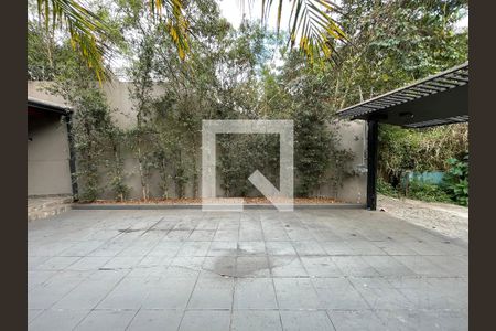 Garagem de casa à venda com 2 quartos, 95m² em Jardim Ester, São Paulo