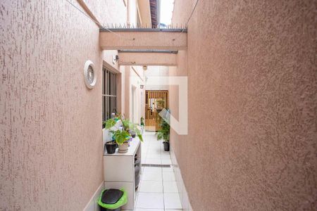 Quintal de casa à venda com 3 quartos, 215m² em Taboão, Diadema