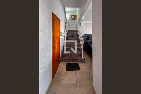 Acesso de apartamento à venda com 2 quartos, 95m² em Vila Helena, Santo André