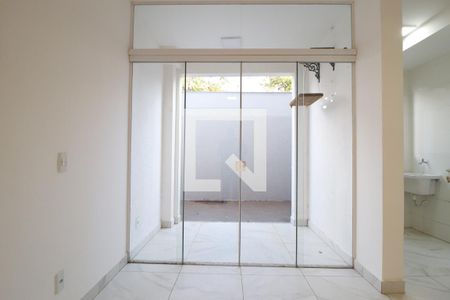 Sala de apartamento para alugar com 1 quarto, 72m² em Granja Marileusa, Uberlândia
