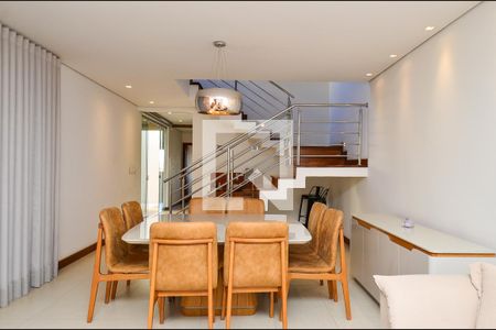 Sala de casa à venda com 4 quartos, 420m² em Fernão Dias, Belo Horizonte