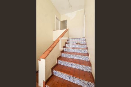 Escada de kitnet/studio para alugar com 1 quarto, 12m² em Graça, Salvador