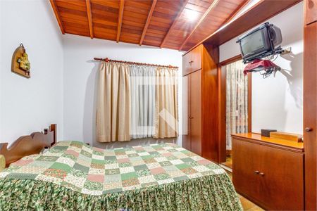 Casa à venda com 3 quartos, 250m² em Jardim Marajoara, São Paulo